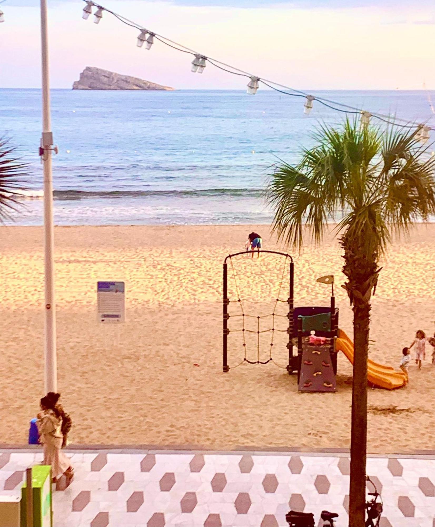 Iª Linea playa levante, Benidorm Exterior foto
